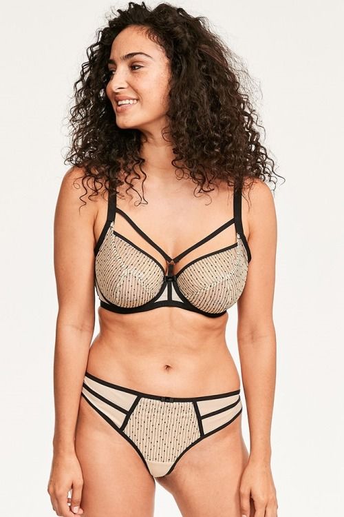 Anna Shaffer